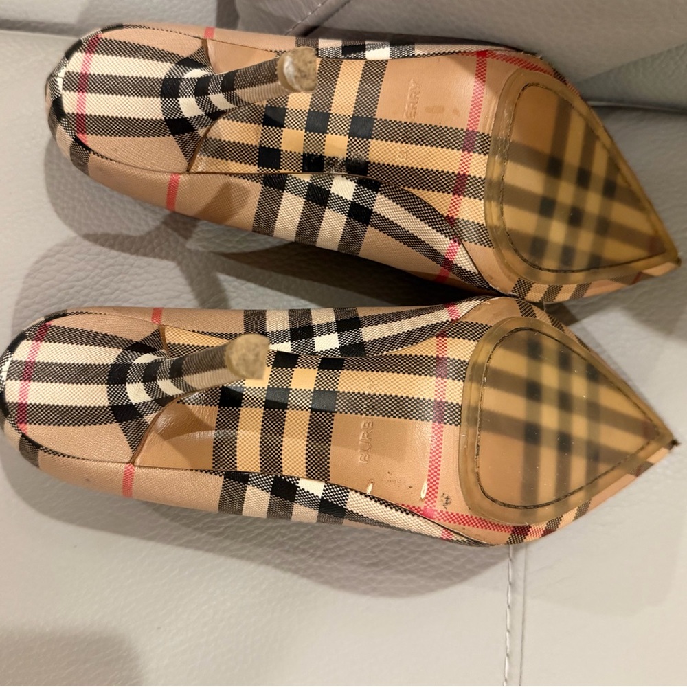 Burberry Beige & Black Check Pointed Toe Heels | EU 36.5 | Authentic - Picture 7 of 7